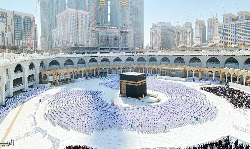 ഉംറ തീർഥാടകരല്ലാത്തവർക്കും ത്വവാഫിന് അനുമതി ഉംറ തീർഥാടകരല്ലാത്തവർക്കും ത്വവാഫിന് അനുമതി