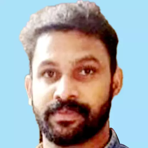 യൂ​ത്ത് കോ​ണ്‍ഗ്ര​സ് നേ​താ​വ് വാ​ഹ​നാ​പ​ക​ട​ത്തി​ല്‍ മ​രി​ച്ചു