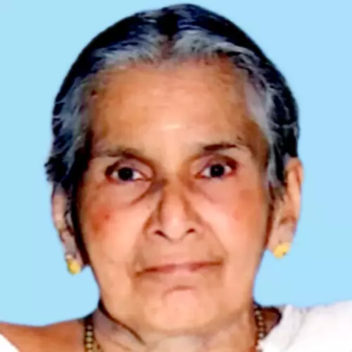 ഓ​മ​ന അ​മ്മ