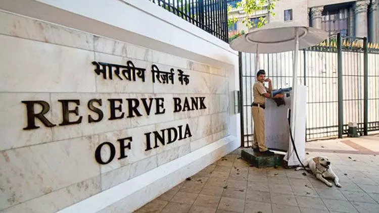 ബാങ്കിങ് നിയന്ത്രണ നിയമ ഭേദഗതി: സർക്കാർ നീക്കം കരുതലോടെ