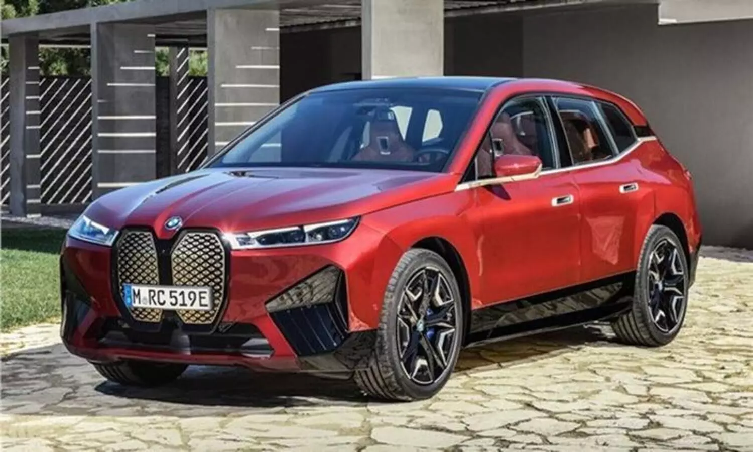 All-electric BMW iX India launch on December 11