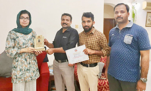 ഫാ​ത്തി​മ റി​ദ​യെ അ​നു​മോ​ദി​ച്ചു