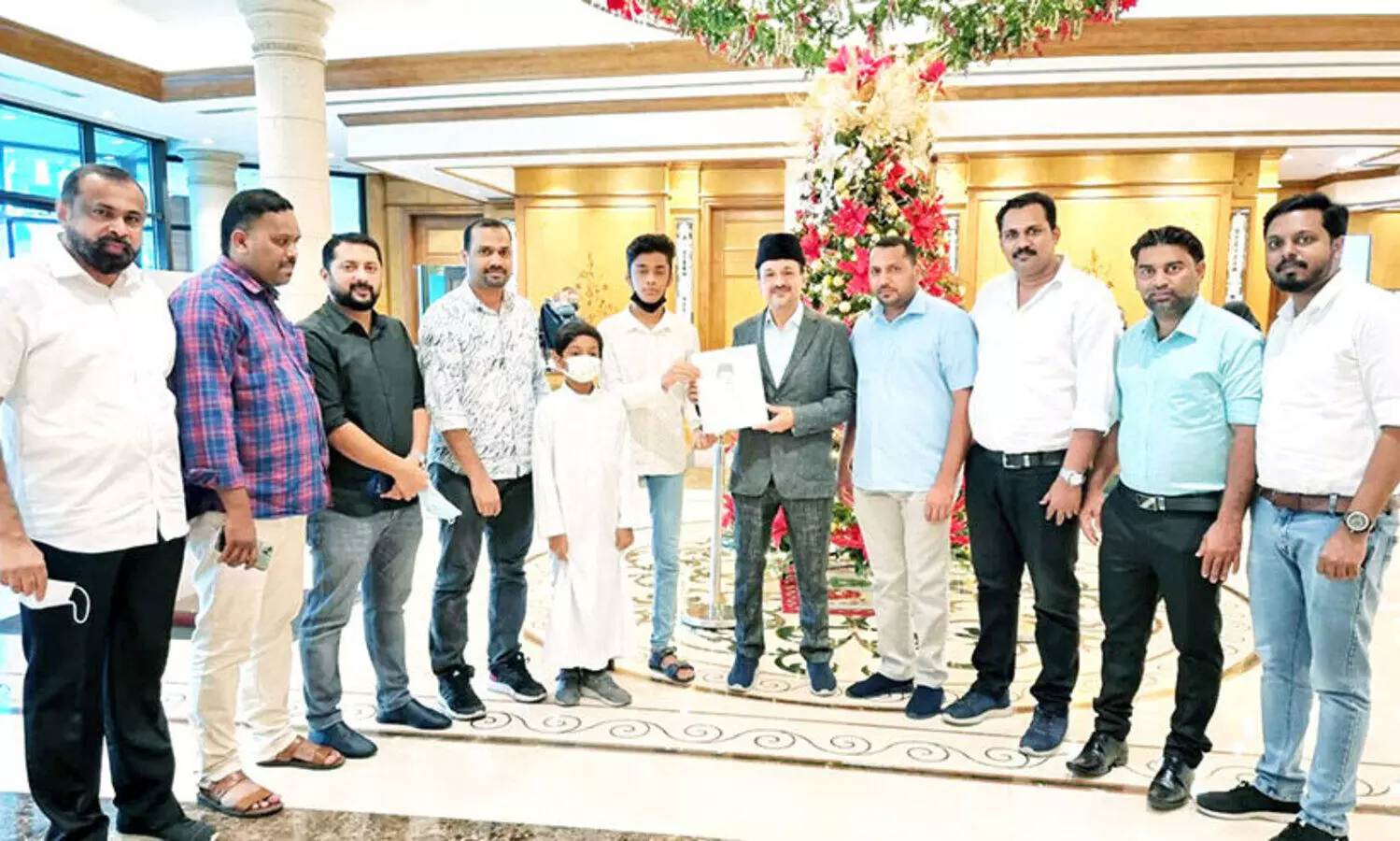 മു​ഹ​മ്മ​ദ്‌ ന​ബീ​ലി​നെ ആ​ദ​രി​ച്ചു