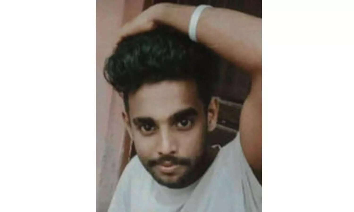 യുവാവ് കിടപ്പ് മുറിയിൽ തൂങ്ങി മരിച്ച നിലയിൽ