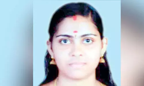 അപൂർവരോഗത്തി​െൻറ പിടിയിലായ യുവതി ചികിത്സ സഹായം തേടുന്നു