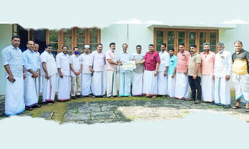 മങ്കട സി.എച്ച് സെൻററിന് ധനസഹായം മങ്കട സി.എച്ച് സെൻററിന് ധനസഹായം