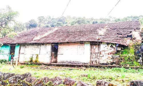 ത​ക​രു​ന്ന ല​യ​ങ്ങ​ളി​ലെ ന​ര​ക​ജീ​വി​തം