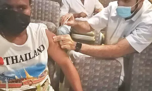 പ്രവാസികൾക്ക്​ ആശ്വാസമായി   വാക്​സിനേഷൻ ക്യാമ്പുകൾ