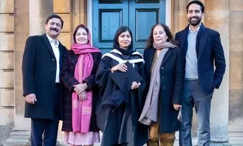 ഓക്​സ്​ഫെഡ്​ ബിരുദധാരിയായി മലാല യൂസുഫ്​ സായ്​