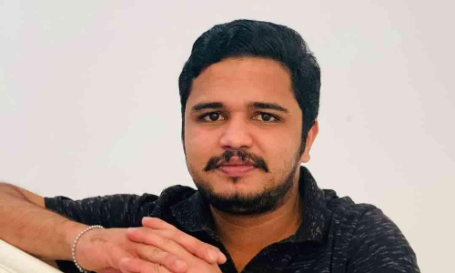 പനവേലിയിൽ കാറും ബൈക്കും തമ്മിൽ കൂട്ടിയിടിച്ച് യുവാവ് മരിച്ചു