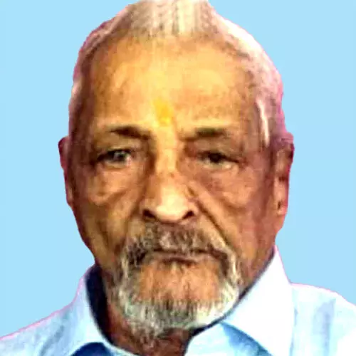 വീ​ട്ടി​ക്കി​ഴി കേ​ശ​വ​ന്‍ നാ​യ​ര്‍