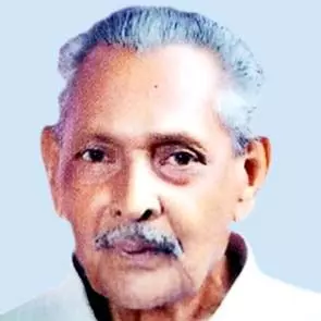 ക​രു​ണാ​ക​ര​ൻ നാ​യ​ർ