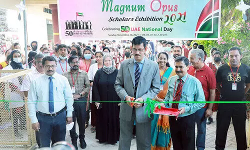 ദൃ​ശ്യ​വി​രു​ന്നൊ​രു​ക്കി വി​ദ്യാ​ർ​ഥി​ക​ൾ