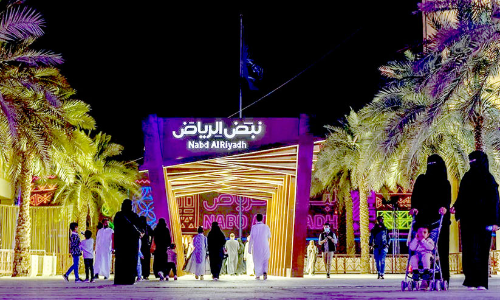 റി​യാ​ദ്​ പ​ൾ​സി​​ൽ ആ​ഘോ​ഷം തു​ട​ങ്ങി