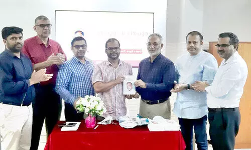 ഫാ​റൂ​ഖ് ശാ​ന്ത​പു​രം; സു​കൃ​ത​ങ്ങ​ളു​ടെ പാ​ഠ​പു​സ്ത​കം പ്ര​കാ​ശ​നം