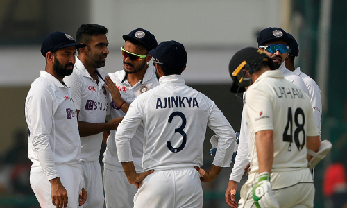 ഇന്ത്യയോ ന്യൂസിലൻഡോ അതോ സമനിലയോ; കാൺപൂർ ടെസ്റ്റ്​ ആവേശകരമായ അന്ത്യത്തിലേക്ക്​