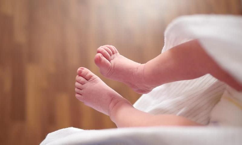 കുഞ്ഞിനെ വിറ്റു; കിട്ടിയ പണം നഷ്​ടമായെന്ന്​ നാടകം കളിച്ച്​ യുവതി