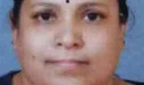 ഇരു വൃക്കകളും തകരാറിലായ യുവതി ചികിത്സാസഹായം തേടുന്നു