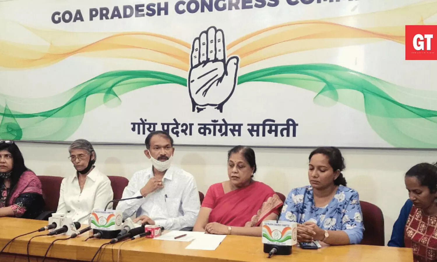 യുവതിയെ ലൈംഗികമായി ചൂഷണം ചെയ്തു; ഗോവ മന്ത്രിക്കെതിരെ കോൺഗ്രസ്; വ്യാജമെന്ന് ബി.ജെ.പി