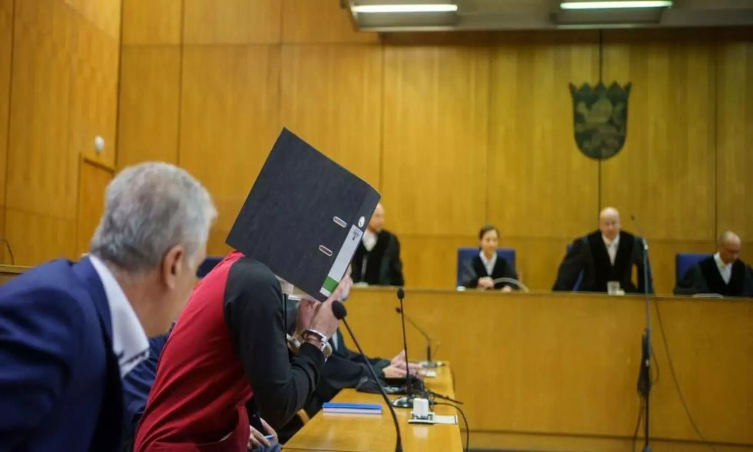 മു​ൻ ഐ.​എ​സ്​ ഭീ​ക​ര​നെ ​ജ​ർ​മ​ൻ കോ​ട​തി ശി​ക്ഷി​ച്ചു