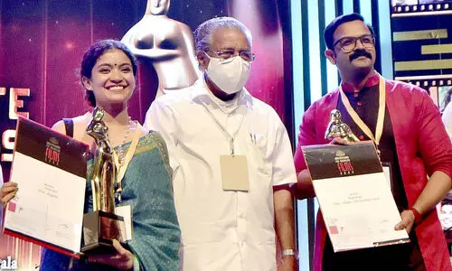 കോ​വി​ഡ് കാ​ല​ത്ത്​ സി​നി​മാ​ക്കാ​രുടെ പ്ര​വ​ർ​ത്ത​ന​ം പ്ര​ത്യാ​ശ പ​ക​രു​ന്നത്​ –മു​ഖ്യ​മ​ന്ത്രി