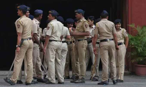 ഗ്രാമത്തിലെ ദേവതയുമായി 11കാരന്റെ വിവാഹം ഉറപ്പിച്ച് വീട്ടുകാരും ഗുരുജിയും; ക്ലൈമാക്സ് പൊലീസ് സ്റ്റേഷനിൽ ഗ്രാമത്തിലെ ദേവതയുമായി 11കാരന്റെ വിവാഹം ഉറപ്പിച്ച് വീട്ടുകാരും ഗുരുജിയും; ക്ലൈമാക്സ് പൊലീസ് സ്റ്റേഷനിൽ