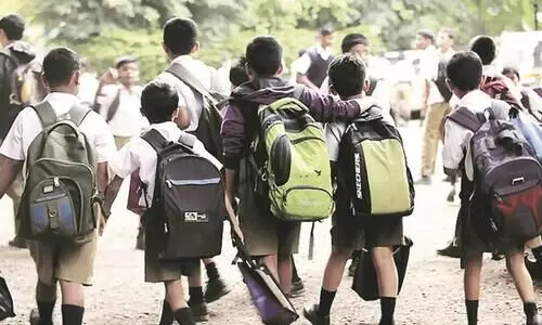 സ്കൂളുകളിൽ ക്ലാസ്​ ഉച്ചവരെതന്നെ