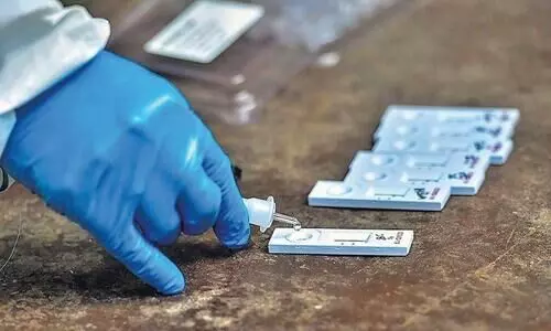 വാക്സിനെടുക്കാത്ത അധ്യാപകർക്കും ജീവനക്കാർക്കും ആർ.ടി.പി.സി.ആർ നിർബന്ധം