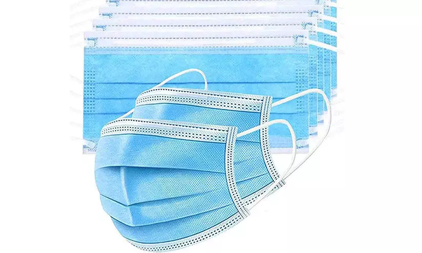 കു​വൈ​ത്തി​ൽ പ്ര​തി​ദി​നം 50 ല​ക്ഷം മാ​സ്​​ക്​ നി​ർ​മി​ക്കു​ന്നു