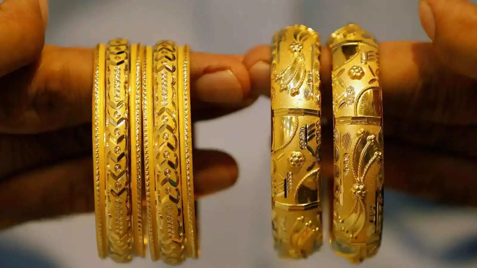 സ്വർണാഭരണങ്ങളിൽ ഇന്നുമുതൽ ഹാൾമാർക്കിങ് നിർബന്ധം സ്വർണാഭരണങ്ങളിൽ ഇന്നുമുതൽ ഹാൾമാർക്കിങ് നിർബന്ധം