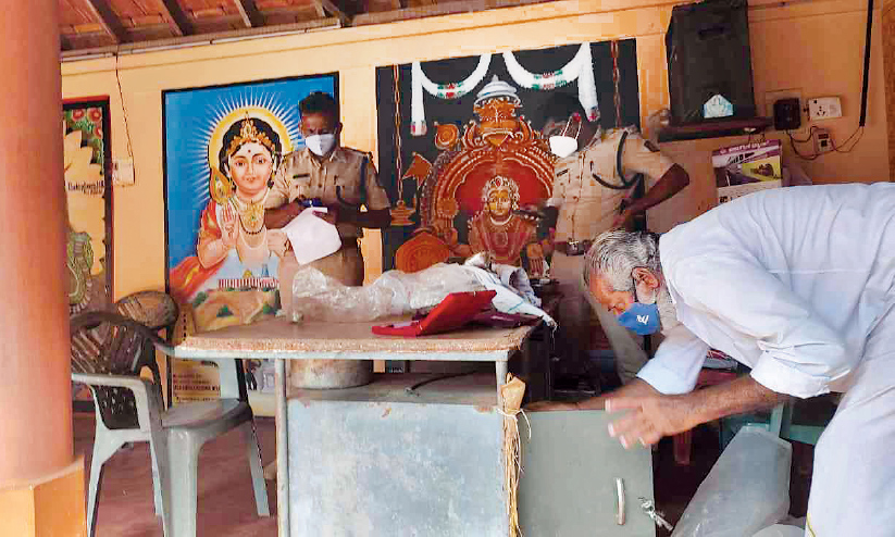 kanhangad temple robbery kanhangad temple robbery