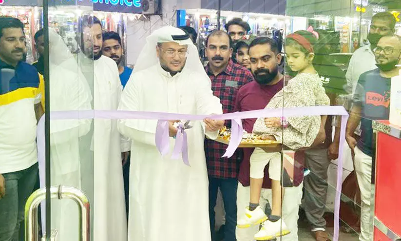 പീജിയോൺ കാർഗോ ജിദ്ദയിൽ രണ്ട് ഷോറൂമുകൾ തുറന്നു പീജിയോൺ കാർഗോ ജിദ്ദയിൽ രണ്ട് ഷോറൂമുകൾ തുറന്നു