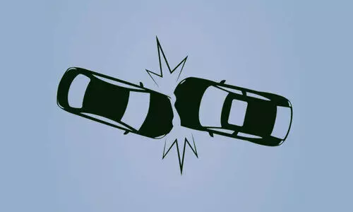 കാ​റു​ക​ൾ കൂ​ട്ടി​യി​ടി​ച്ച്​ വിദേ​ശി മ​രി​ച്ചു