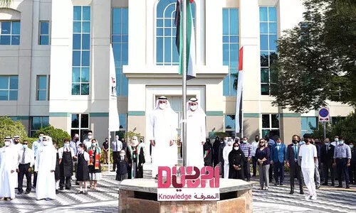 ര​ക്ത​സാ​ക്ഷി​ക​ൾ​ക്ക്​ അ​ഭി​വാ​ദ്യം അ​ർ​പ്പി​ച്ച്​ രാ​ജ്യം