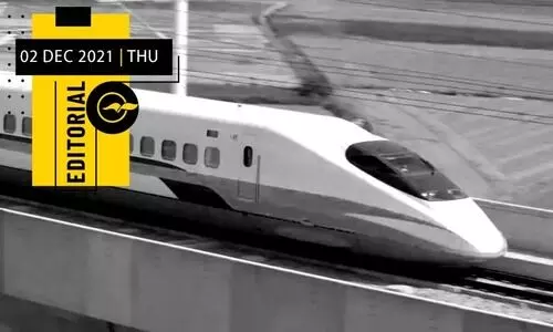 വികസനവാദികളും വികസന വിരുദ്ധരും