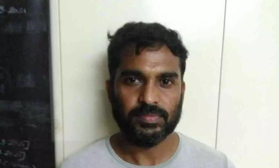 അഞ്ചു ലിറ്റർ വിദേശ മദ്യവുമായി യുവാവ് പിടിയിൽ