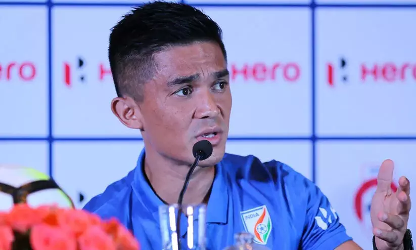 പ്രതിഭകൾക്ക് ഇവിടെ പഞ്ഞമൊന്നുമില്ല, ഇന്ത്യൻ ഫുട്ബാൾ മാറുകയാണ്; കരിയറിനെക്കുറിച്ചും ജീവിതത്തെ കുറിച്ചും സുനിൽ ഛേത്രി മാധ്യമത്തോട് സംസാരിക്കുന്നു പ്രതിഭകൾക്ക് ഇവിടെ പഞ്ഞമൊന്നുമില്ല, ഇന്ത്യൻ ഫുട്ബാൾ മാറുകയാണ്; കരിയറിനെക്കുറിച്ചും ജീവിതത്തെ കുറിച്ചും സുനിൽ ഛേത്രി മാധ്യമത്തോട് സംസാരിക്കുന്നു