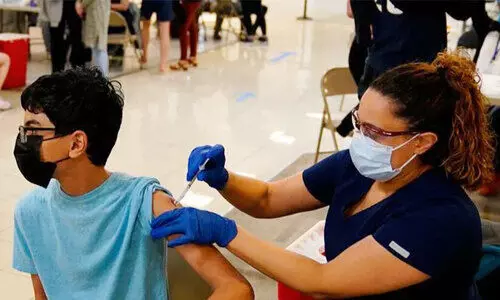 അ​ബൂ​ദ​ബി​യി​ലെ സ്​​കൂ​ളു​ക​ളി​ൽ വാ​ക്​​സി​നേ​ഷ​ൻ ക്യാ​മ്പു​ക​ൾ