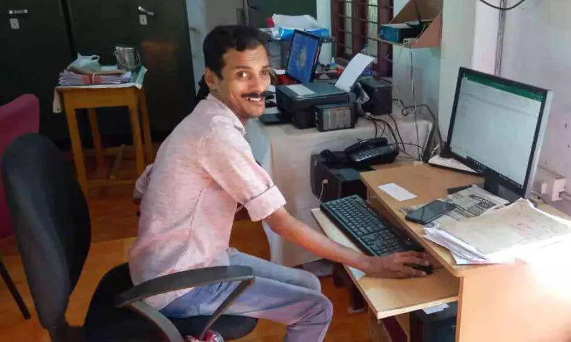 വൈകല്യം തലകുനിക്കും, അനീഷിന് മുന്നിൽ