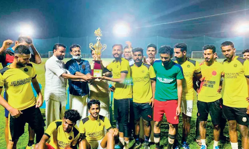 സീ​തി ഹാ​ജി ഫു​ട്ബാ​ൾ: ഒ​താ​യി ചാ​മ്പ്യ​ൻ​മാ​ർ