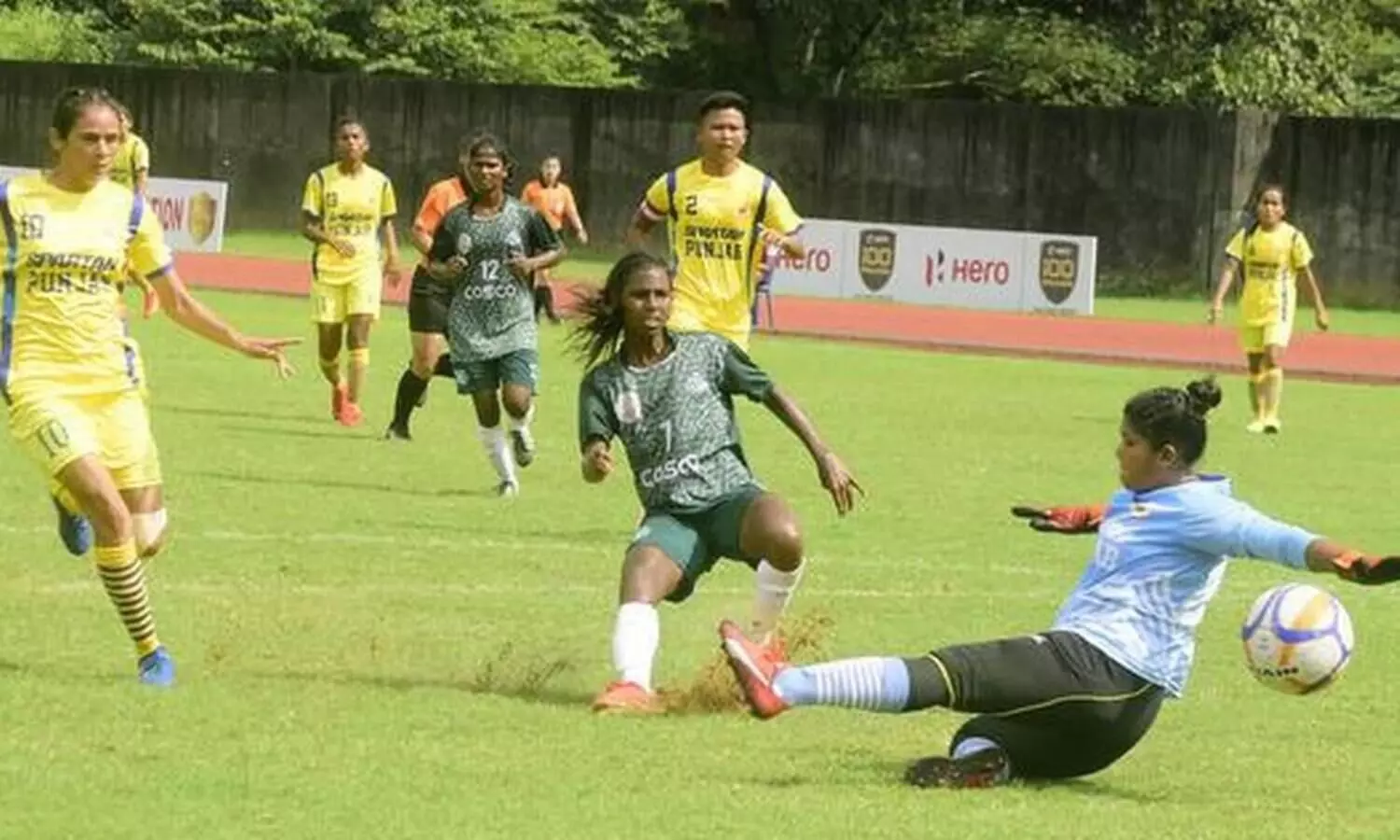 ദേശീയ വനിത ഫുട്​ബാൾ: ക്വാർട്ടർ ലൈനപ്പായി