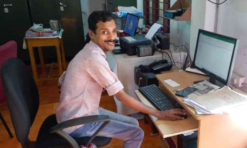 വൈകല്യം തലകുനിക്കും, അനീഷിന് മുന്നിൽ