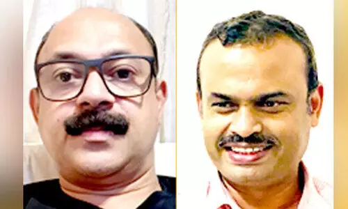 കെ.​ടി.​എ മു​നീ​റും റ​ഷീ​ദ് കൊ​ള​ത്ത​റ​യും ഒ.​െഎ​.​സി.​സി മി​ഡി​ലീ​സ്​​റ്റ്​ ക​ൺ​വീ​ന​ർ​മാ​ർ