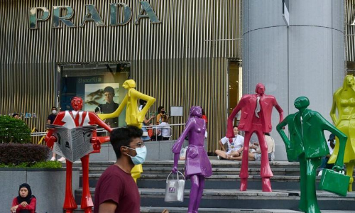 Singapore detects two apparent omicron cases