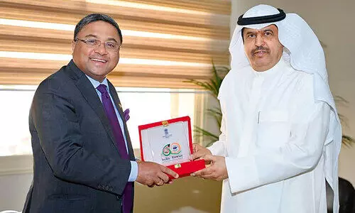 അം​ബാ​സ​ഡ​ർ ഹ​വ​ല്ലി ഗ​വ​ർ​ണ​റെ സ​ന്ദ​ർ​ശി​ച്ചു