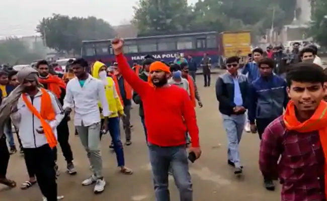 ഗുഡ്​ഗാവിലെ നമസ്കാരം: മുൻ എം.പി അടക്കമുള്ളവർക്കെതിരെ കേസ്​