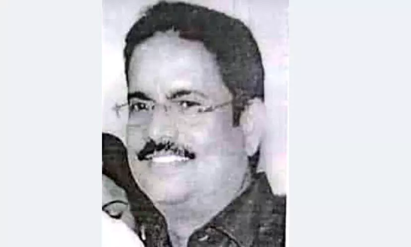 നിക്ഷേപകരുടെ ലക്ഷങ്ങളുമായി മുങ്ങിയ ജ്വല്ലറി ഉടമ കീഴടങ്ങി