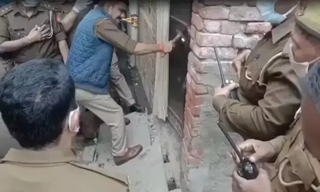 യു.പിയിൽ കാണാതായ പെൺകുട്ടിയുടെ മൃതദേഹം അയൽവാസിയുടെ വീട്ടിൽ