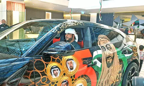 യു.എ.ഇ ദേശീയ ദിനം: ഇത്തവണ ലംബോർഗിനിയുമായി ഷഫീഖ് യു.എ.ഇ ദേശീയ ദിനം: ഇത്തവണ ലംബോർഗിനിയുമായി ഷഫീഖ്