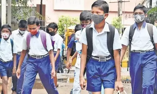 ഡിസംബർ 13 മുതൽ സ്കൂളുകളിൽ യൂനിഫോം നിർബന്ധമാക്കും - മന്ത്രി ഡിസംബർ 13 മുതൽ സ്കൂളുകളിൽ യൂനിഫോം നിർബന്ധമാക്കും - മന്ത്രി